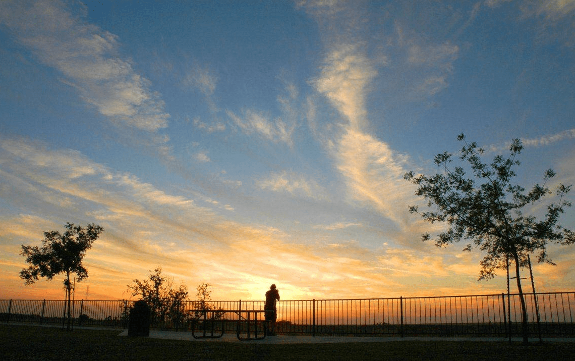 烧香拜佛求保佑有用吗？