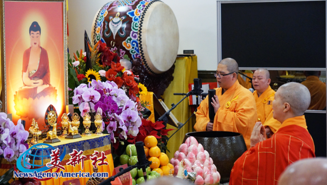 圣蹟寺恭迎南无阿弥陀佛佛诞 梵唄声声祈愿世界和平