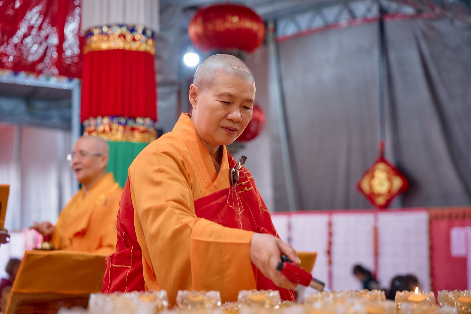 迎新春！ 万灯供佛觉行圆满 初六觉行寺庆动工祈福