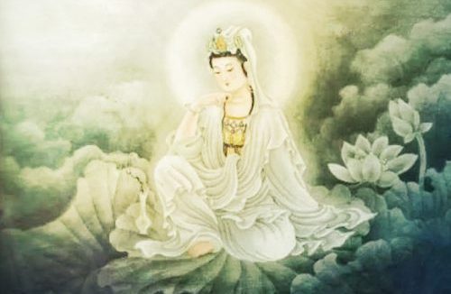 蚌壳里显现观音像 众人念佛忏罪