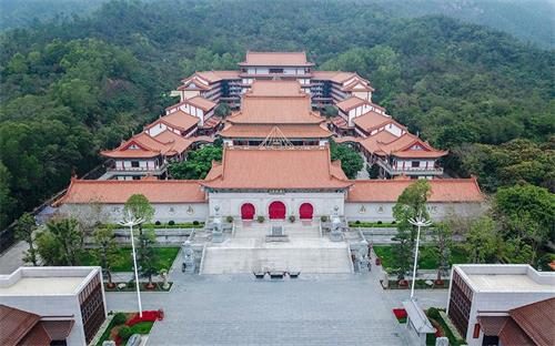 在寺庙焚香、礼拜，头磕佛菩萨，就能找到媳妇吗？