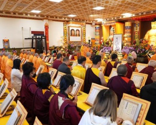 圣迹寺周日在大雄宝殿隆重举行庆祝《南无观世音菩萨圣诞法会》