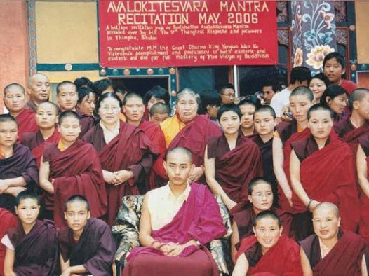 H.E.唐东迦波菩萨