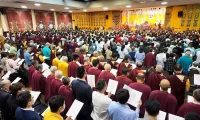《维加斯新闻报》:2025年佛教盛典洛杉矶登场 世界佛子齐诵《了义经》共迎南无羌佛佛誕
